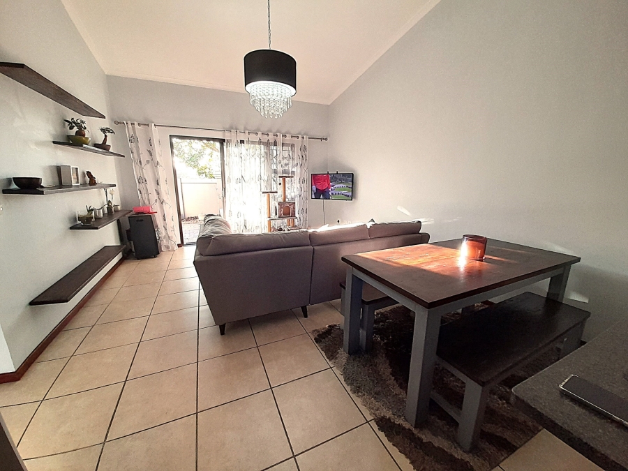 2 Bedroom Property for Sale in Sonstraal Heights Western Cape